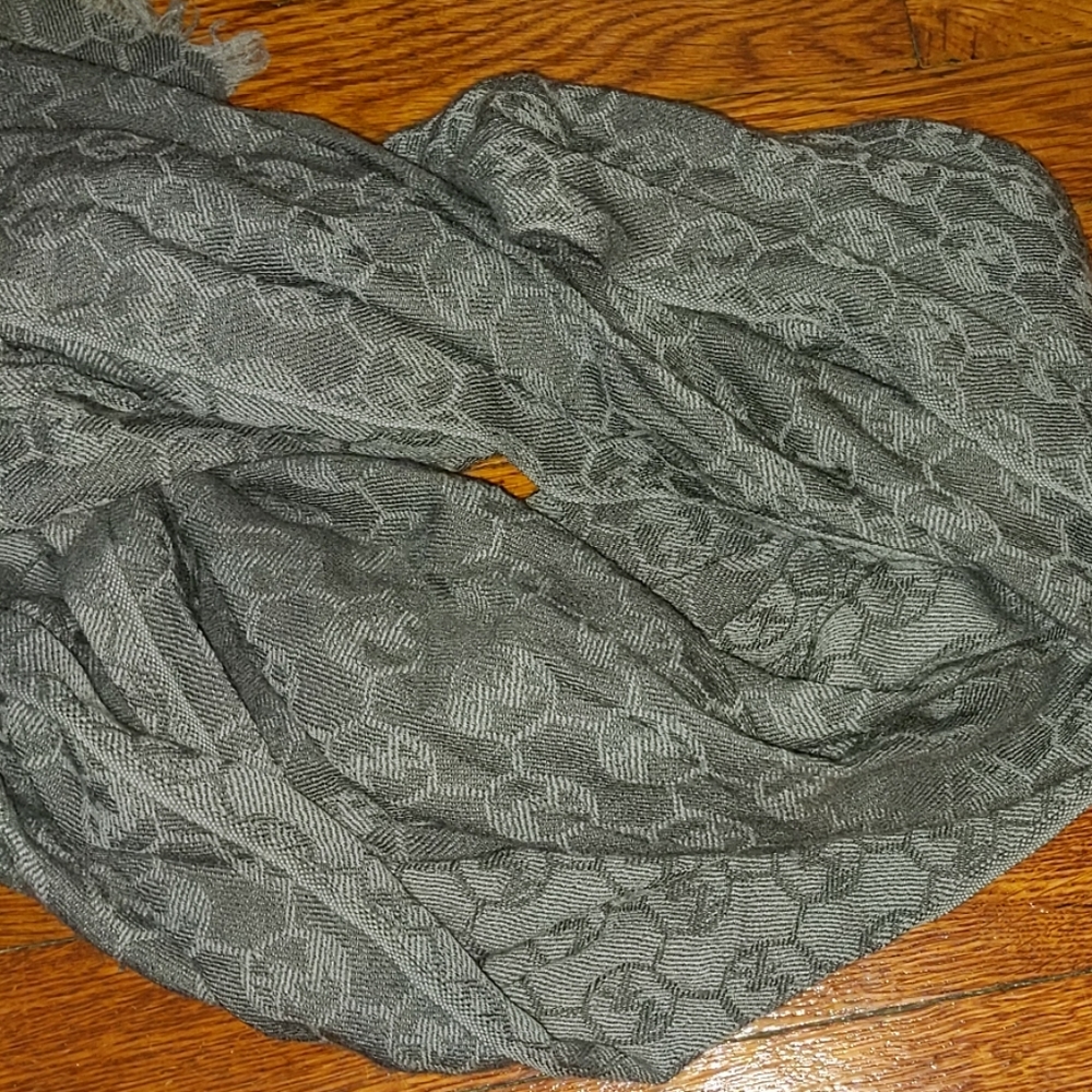 Michael Kohrs Scarf